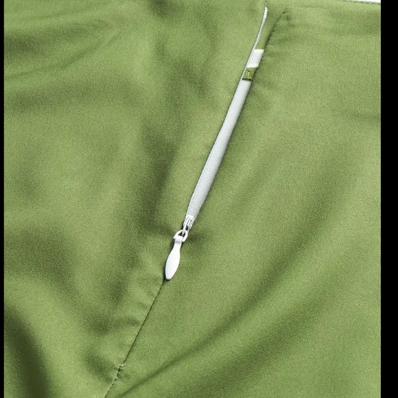 Elegant - Picture 3 of 4